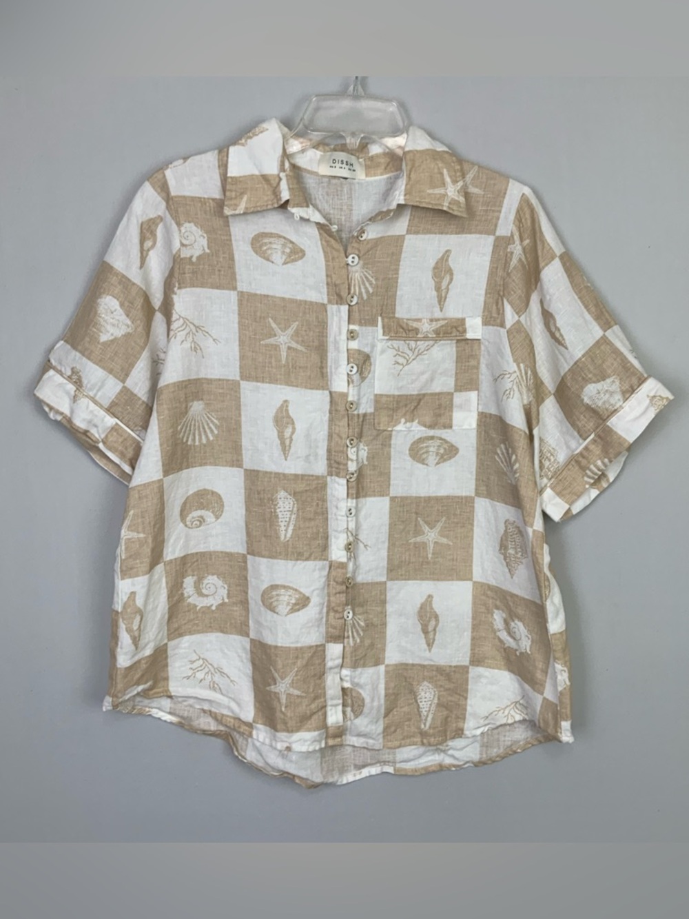 DISSH Sz 4 Linen Tan White Seashell Checkered Button Up Top Camp Shirt Coastal